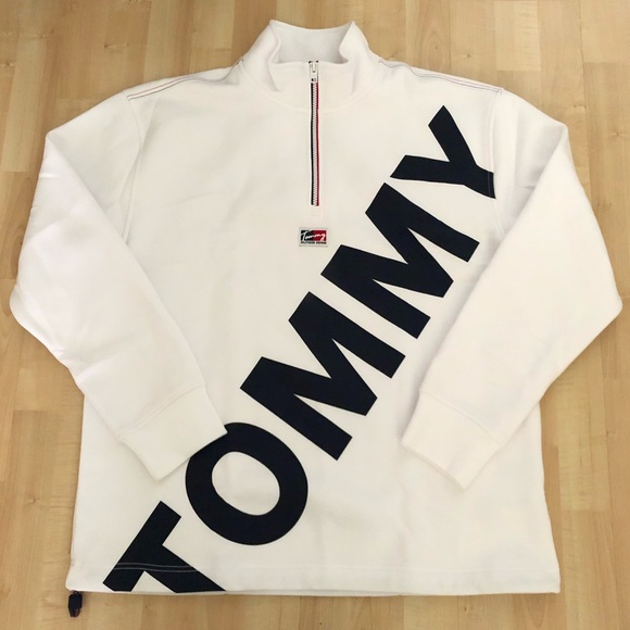 Tommy Hilfiger Other - Hilfiger 1/4 zipped sweatshirt